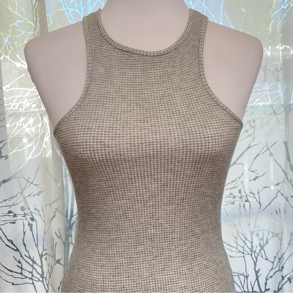 H:ours Racer gray waffle knit racerback bodycon mini dress - Picture 5 of 10